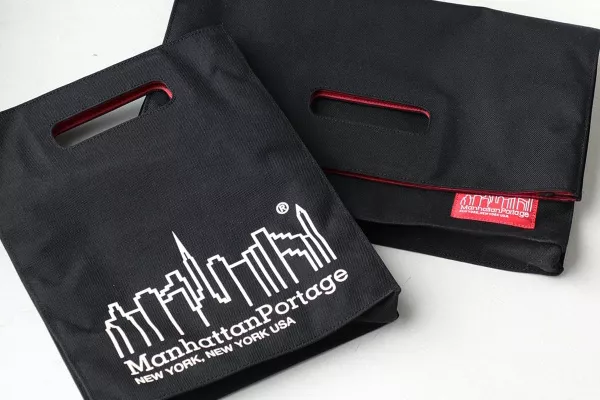 Manhattan Portage」の12インチレコード用別注バッグをプレゼント