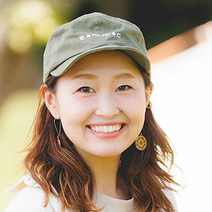 内舘綾子（CAMMOC）