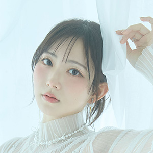 青山なぎさ