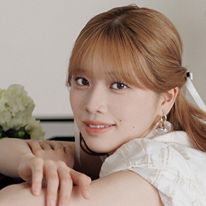 小林萌花（BEYOOOOONDS）