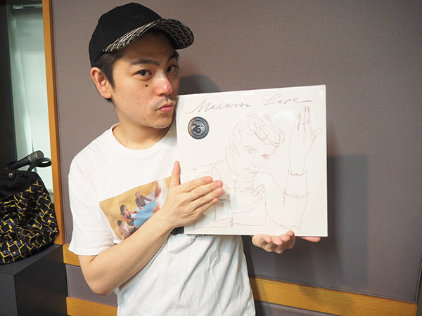 Ren Yokoiが、踊れるテクノサウンドなDJ MIXを披露 | インター